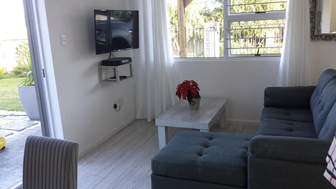 29 Carissa Street Apartment Somerset West Bagian luar foto
